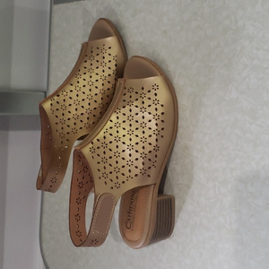 Girls Sandles‎ Catherine Malandrino brand Size 3